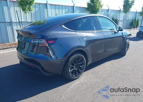 2024 Tesla Model Y Long Range Dual Motor All-Wheel Drive from USA, damaged, VIN 7SAYGDEE7RF074401